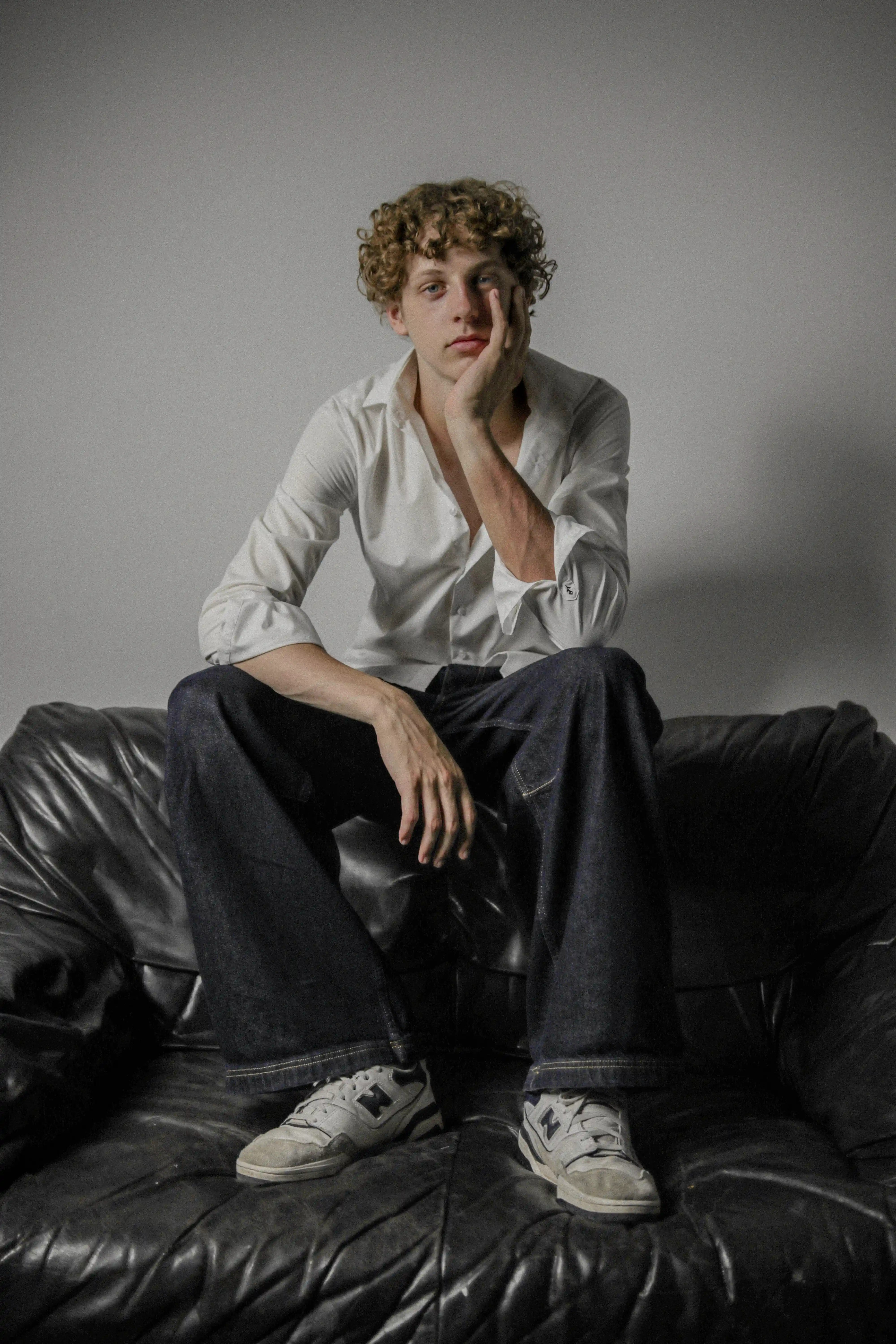 Mika Pfitzner by Tim Litwinschuh