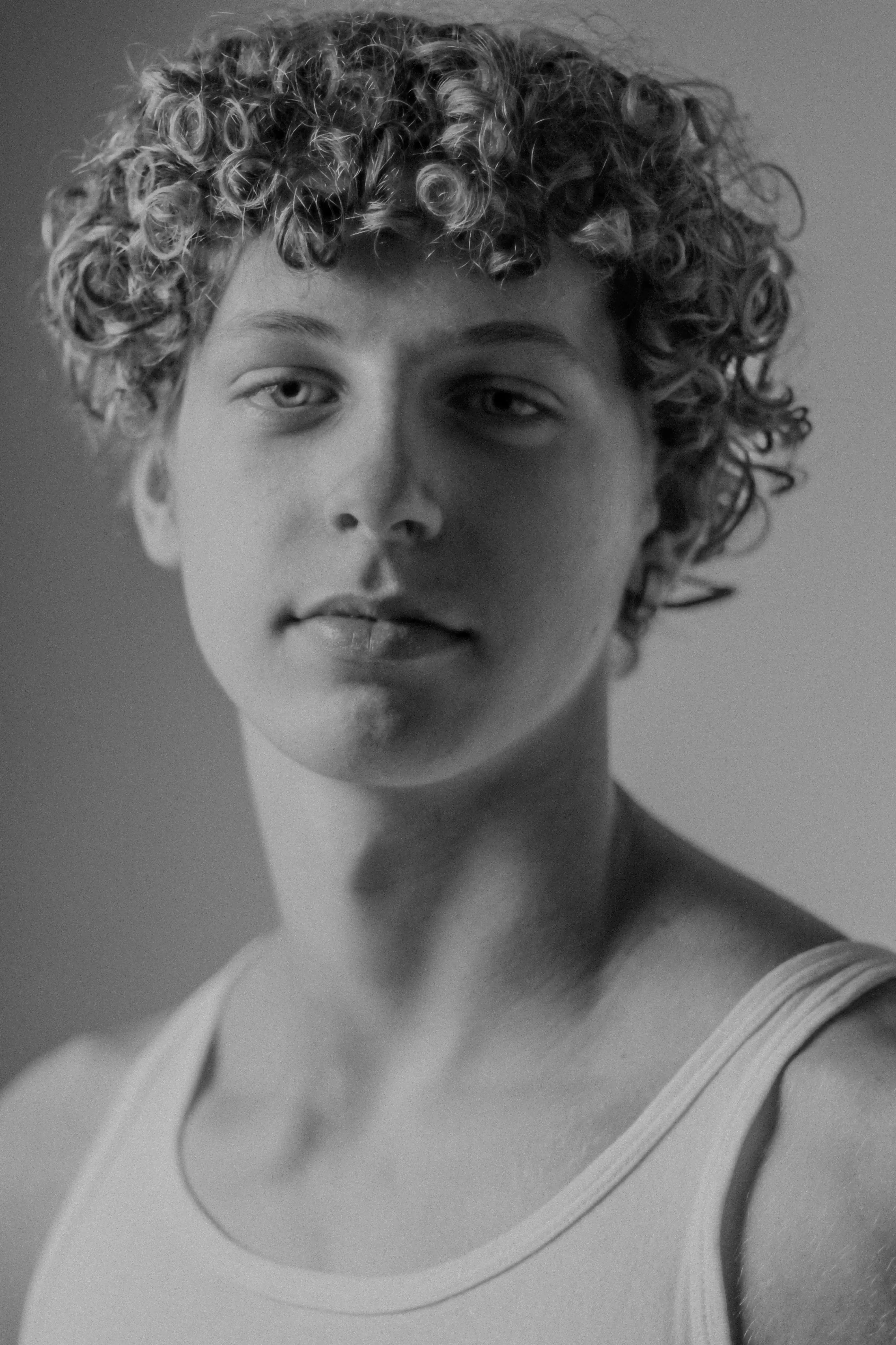 Mika Pfitzner by Tim Litwinschuh